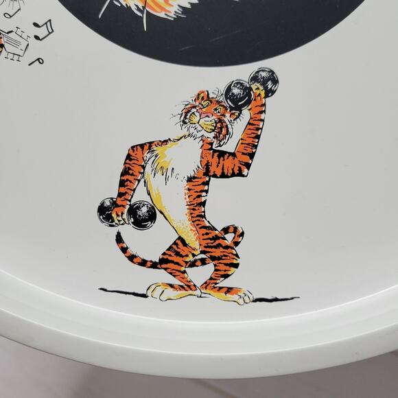 Vintage 60s Exxon/Esso Oil Tray and 2 Matching Anchor Hocking Milk Glass Mugs - Picture 7 of 16